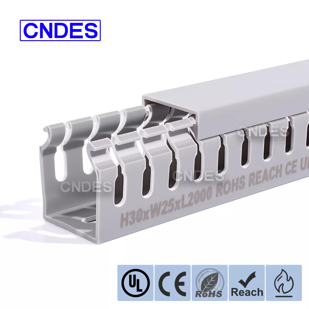 30×25 slidset PVC trådbeskyttelseskanal